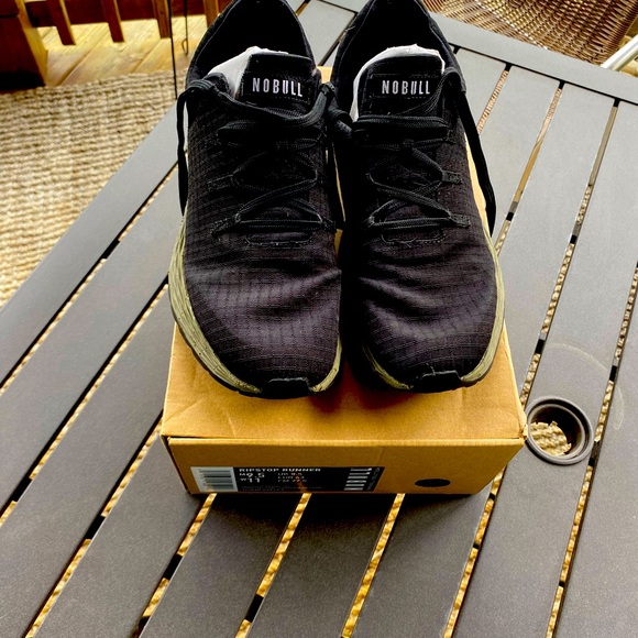 NOBULL Shoes - Nobul ripstop runner , blk woman used sz11